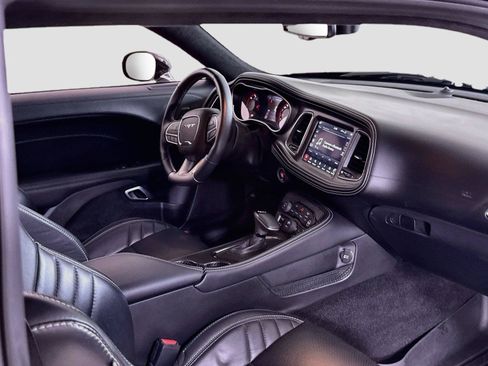 Used 2022 Dodge Challenger SRT Hellcat RWD image 28