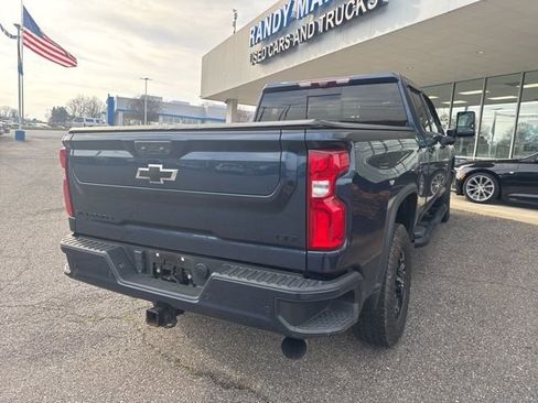Used 2022 Chevrolet Silverado 2500 LTZ w/ LTZ Plus Package image 4