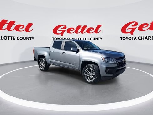 Used 2022 Chevrolet Colorado W/T w/ Custom Special Edition image 2