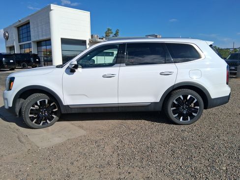 Used 2023 Kia Telluride SX AWD/4WD image 2