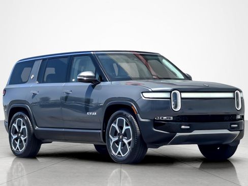 Used 2024 Rivian R1S Adventure AWD/4WD image 7