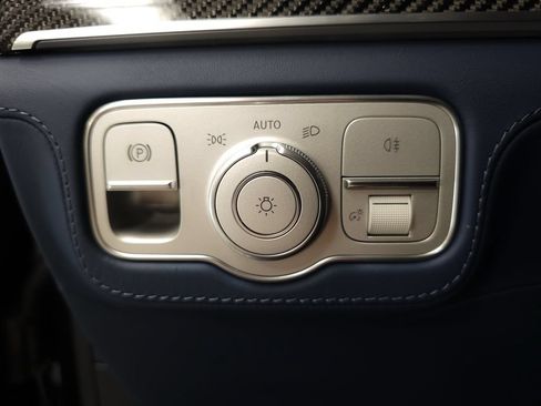 Used 2025 Mercedes-Benz GLS 63 AMG 4MATIC image 10