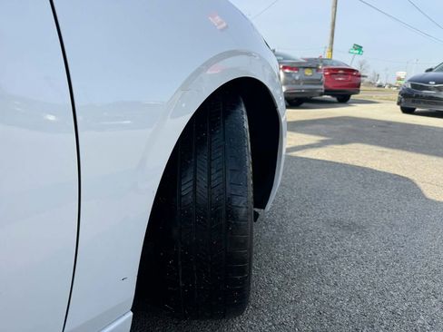 Used 2021 Nissan Sentra SR w/ SR Premium Package image 11