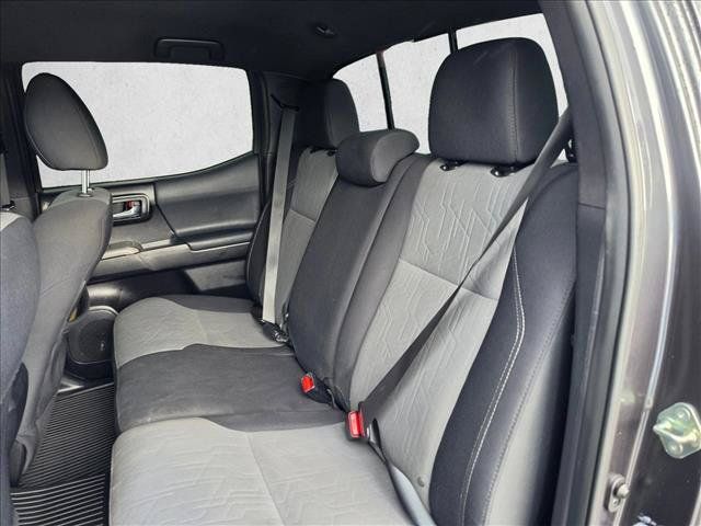 Used 2020 Toyota Tacoma TRD Off-Road w/ Technology Package AWD/4WD image 14