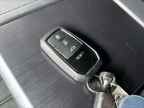 Used 2026 Toyota Tundra Platinum AWD/4WD image 12