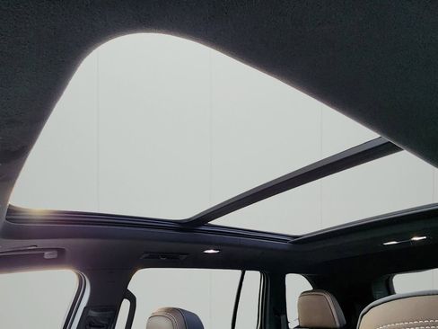 New 2026 GMC Acadia Denali Ultimate w/ LPO, Illumination Package image 19