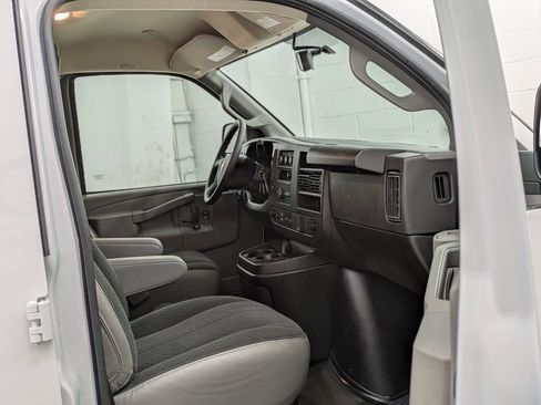 Used 2024 Chevrolet Express 2500 w/ Driver Convenience Package RWD image 17