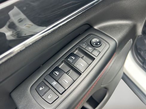 Used 2018 Jeep Grand Cherokee Trailhawk AWD/4WD image 21