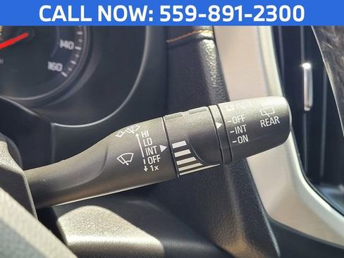 Used 2021 GMC Terrain SLT FWD image 17