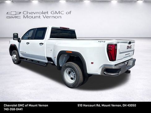 New 2026 GMC Sierra 3500 Pro AWD/4WD image 3