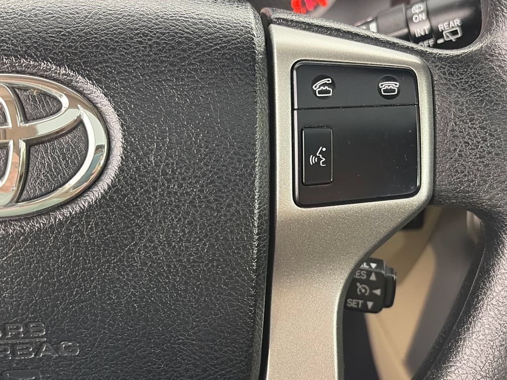 Used 2013 Toyota 4Runner SR5 w/ Convenience Pkg AWD/4WD image 18