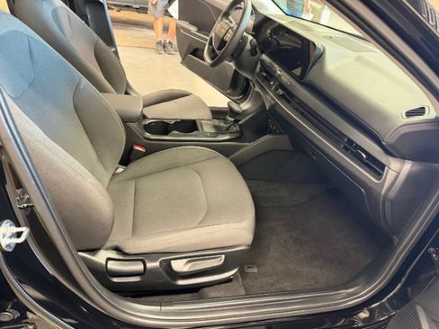 Used 2026 Kia K4 FWD image 29