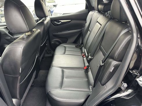 Used 2021 Nissan Rogue Sport SL w/ Premium Package AWD/4WD image 19