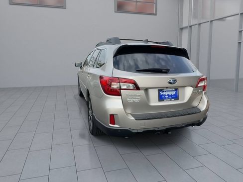 Used 2017 Subaru Outback 3.6R Limited AWD/4WD image 7