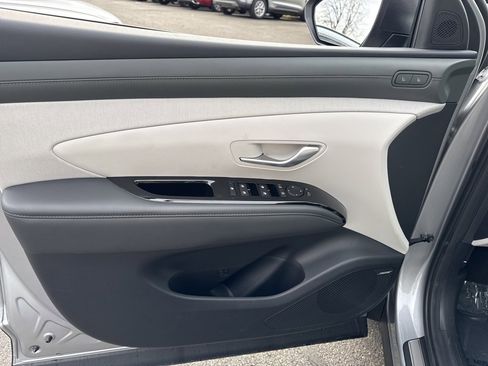 Used 2025 Hyundai Tucson Limited image 15