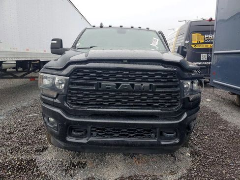 Used 2024 RAM 3500 Big Horn w/ Night Edition AWD/4WD image 5