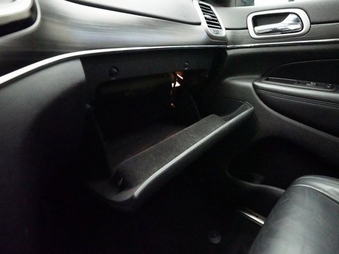 Used 2020 Jeep Grand Cherokee Limited image 30