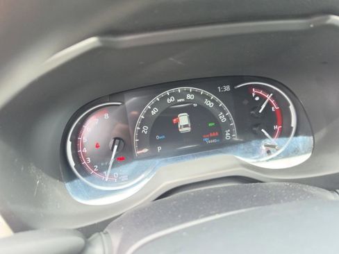 Used 2025 Toyota RAV4 XLE w/ Convenience Package image 23