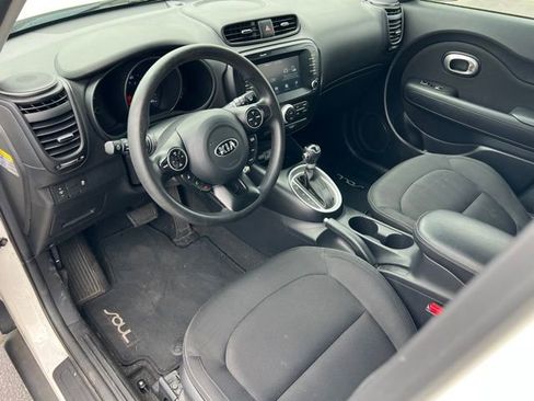 Used 2019 Kia Soul + FWD image 13