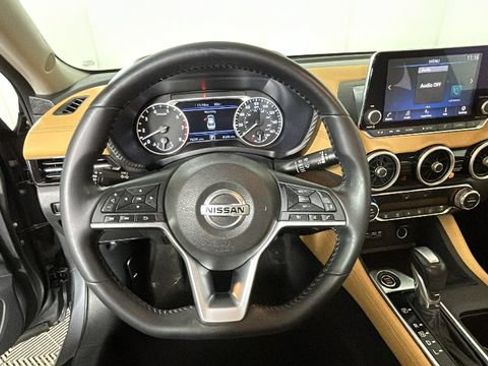 Used 2020 Nissan Sentra SV w/ SV Premium Package FWD image 14