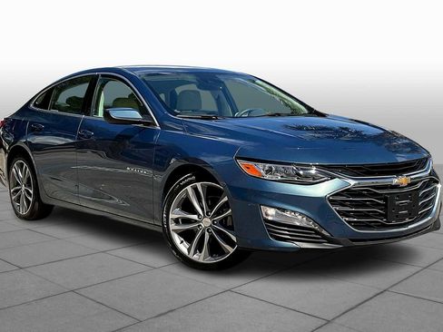 Used 2024 Chevrolet Malibu LT image 2