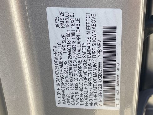 Certified 2025 Honda Pilot EX-L image 30