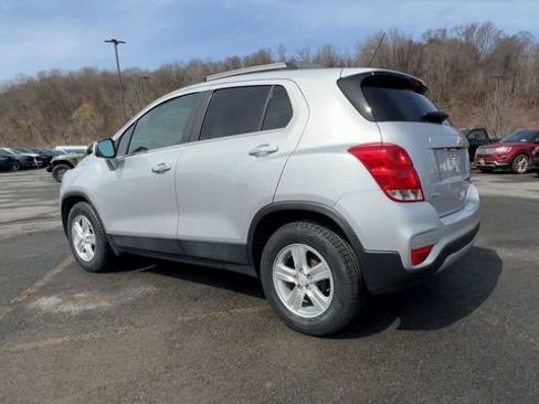 Used 2019 Chevrolet Trax LT w/ LT Convenience Package FWD image 6