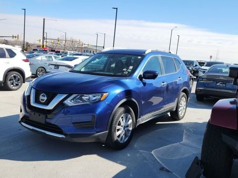 Used 2018 Nissan Rogue SV w/ Sun & Sound Touring Package image 1
