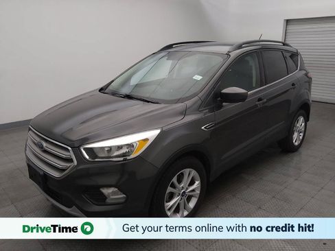 Used 2018 Ford Escape SE FWD image 1