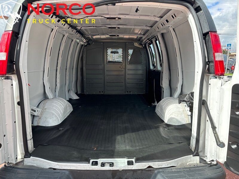 Used 2021 Chevrolet Express 2500 w/ Driver Convenience Package RWD image 11
