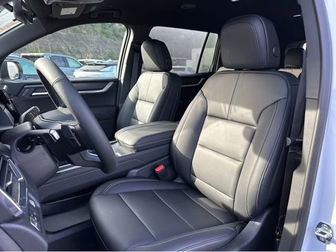 New 2026 GMC Acadia Elevation w/ Elevation Premium Package image 7