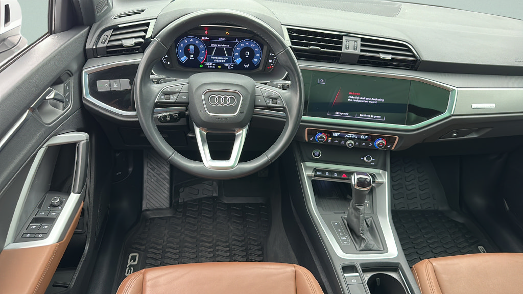 Used 2024 Audi Q3 2.0T Premium w/ Convenience Package AWD/4WD image 10