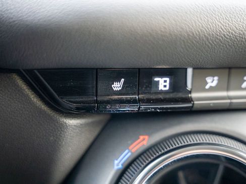 Used 2025 Chevrolet Blazer LT image 25