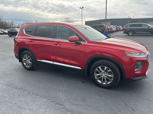 Used 2020 Hyundai Santa Fe SE image 8