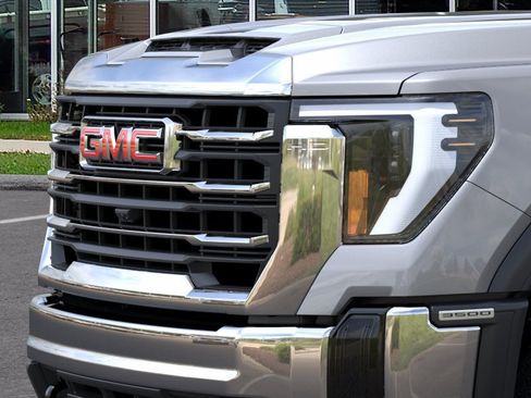 New 2026 GMC Sierra 3500 SLE w/ SLE Value Package AWD/4WD image 13