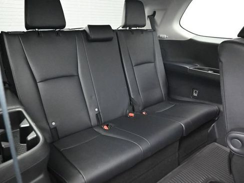 Used 2024 Toyota Grand Highlander AWD image 24