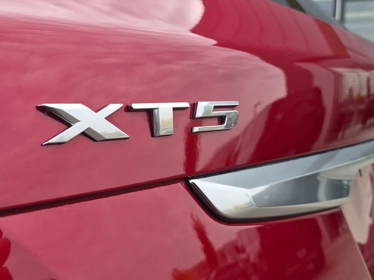Used 2024 Cadillac XT5 Premium Luxury AWD/4WD image 12
