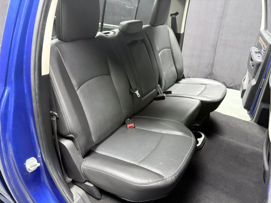 Used 2015 RAM 1500 Laramie w/ Convenience Group AWD/4WD image 32