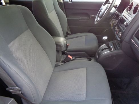 Used 2012 Jeep Patriot Sport image 26