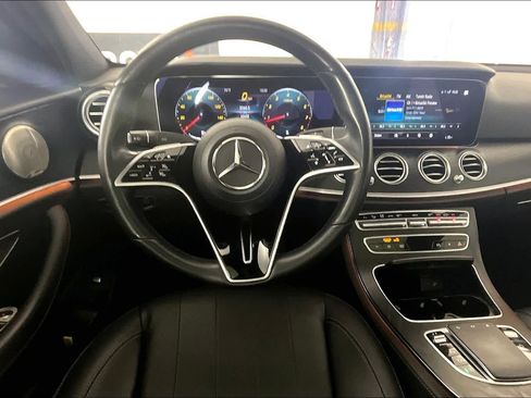 Used 2022 Mercedes-Benz E 350 Sedan image 6