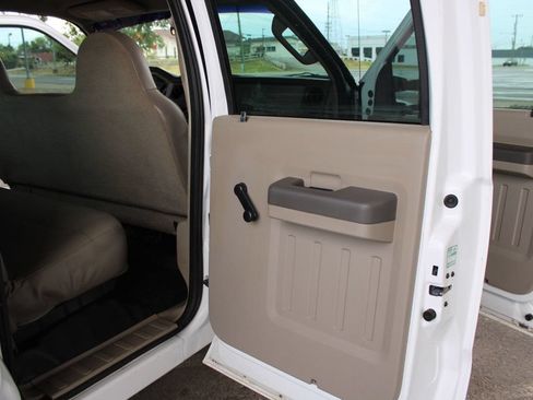 Used 2008 Ford F350 XL RWD image 14