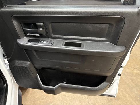 Used 2018 RAM 2500 Tradesman w/ Chrome Appearance Group AWD/4WD image 24