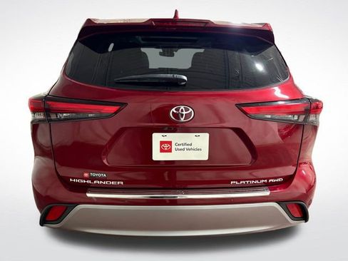 Used 2020 Toyota Highlander Platinum image 5