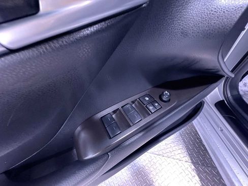 Used 2024 Toyota Camry SE image 12