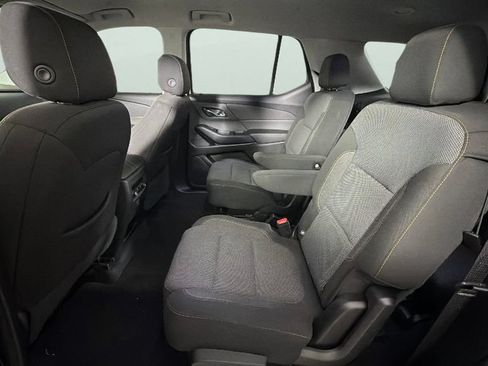 Certified 2021 Chevrolet Traverse LT FWD image 26