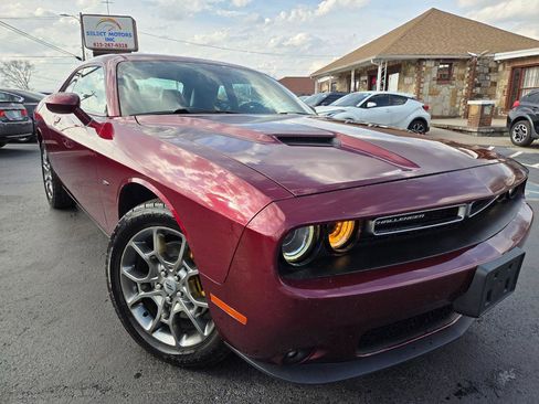 Used 2017 Dodge Challenger GT w/ Driver Convenience Group image 7