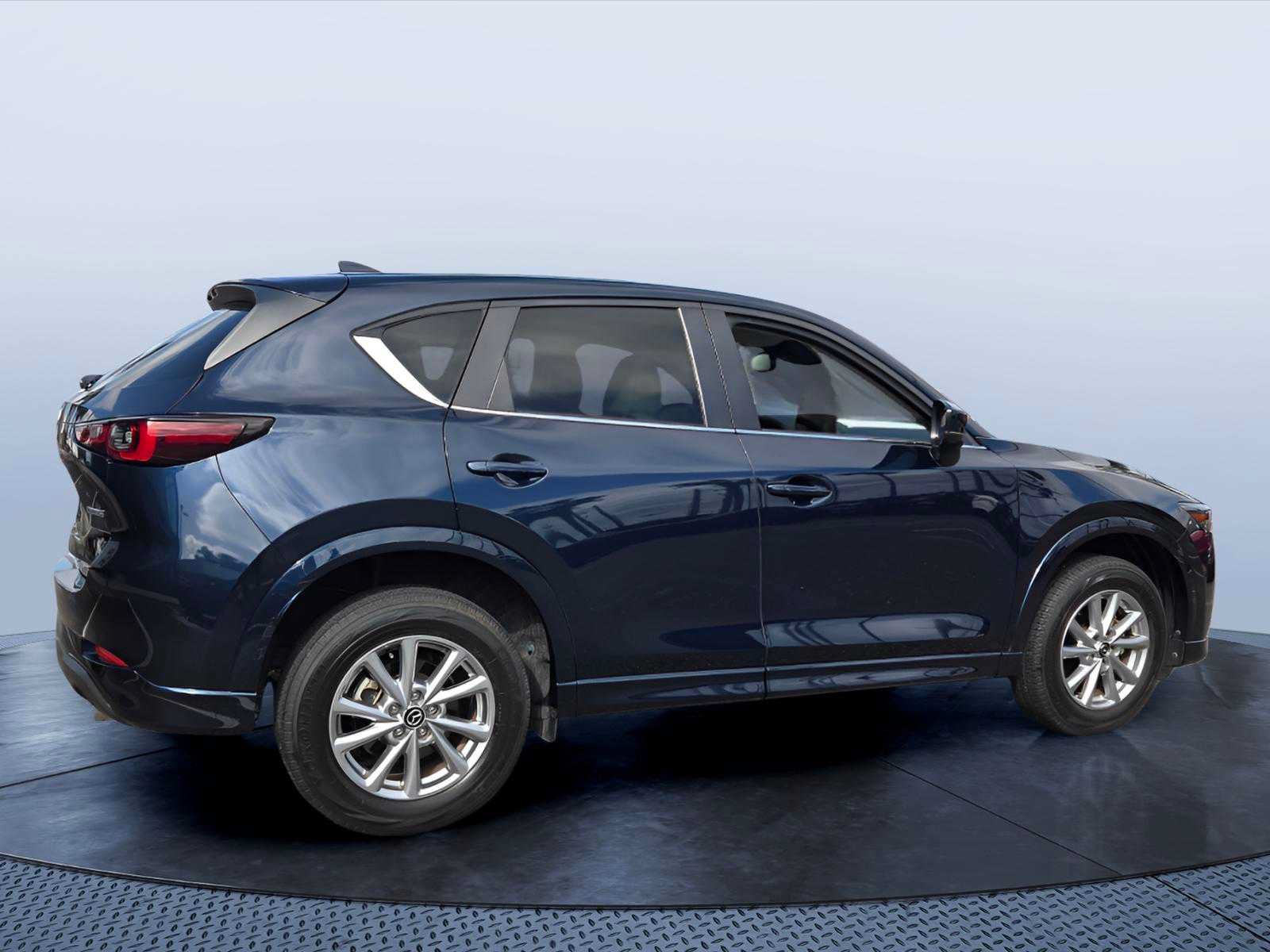 Certified 2024 MAZDA CX-5 AWD 2.5 S w/ Preferred Package image 3