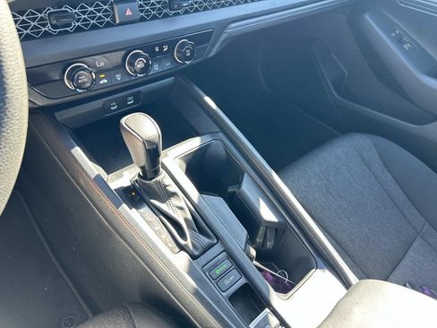 Used 2025 Honda Accord LX image 29