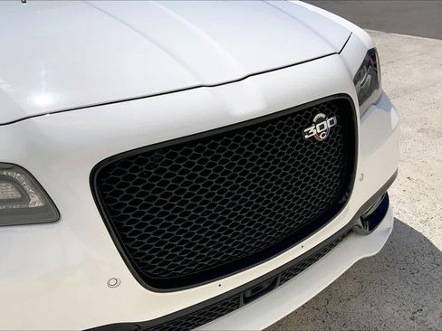 Used 2023 Chrysler 300 C RWD image 33