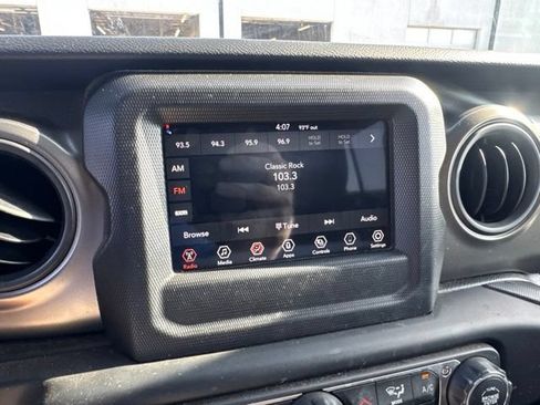 Used 2023 Jeep Wrangler Unlimited Sport AWD/4WD image 20